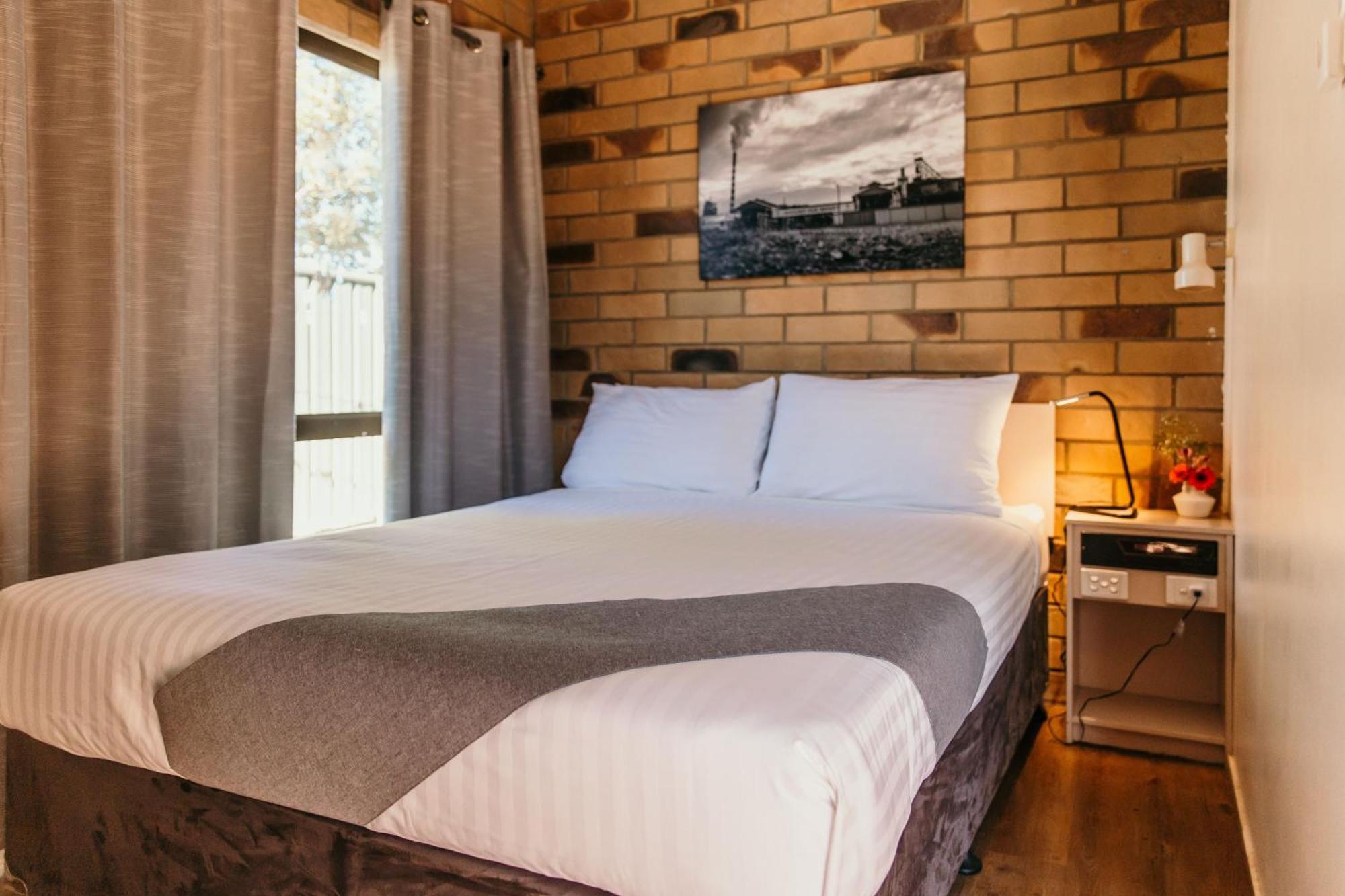 Abacus Motel Mount Isa Buitenkant foto