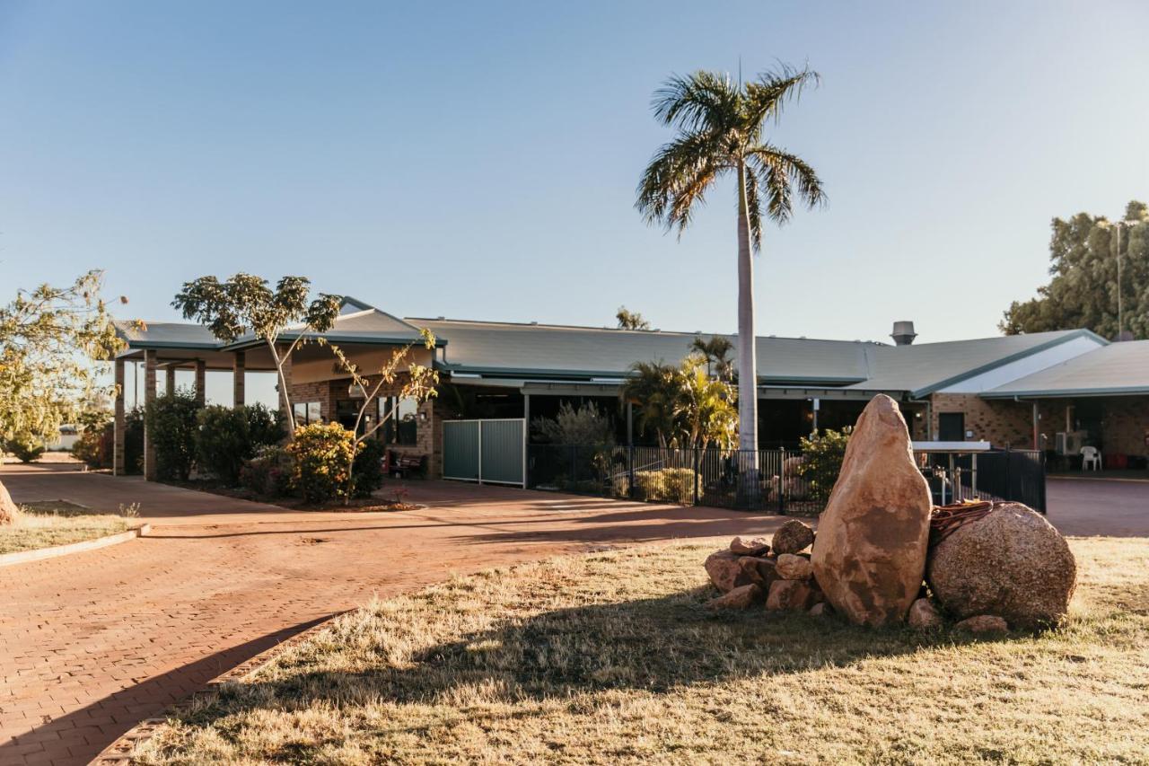 Abacus Motel Mount Isa Buitenkant foto