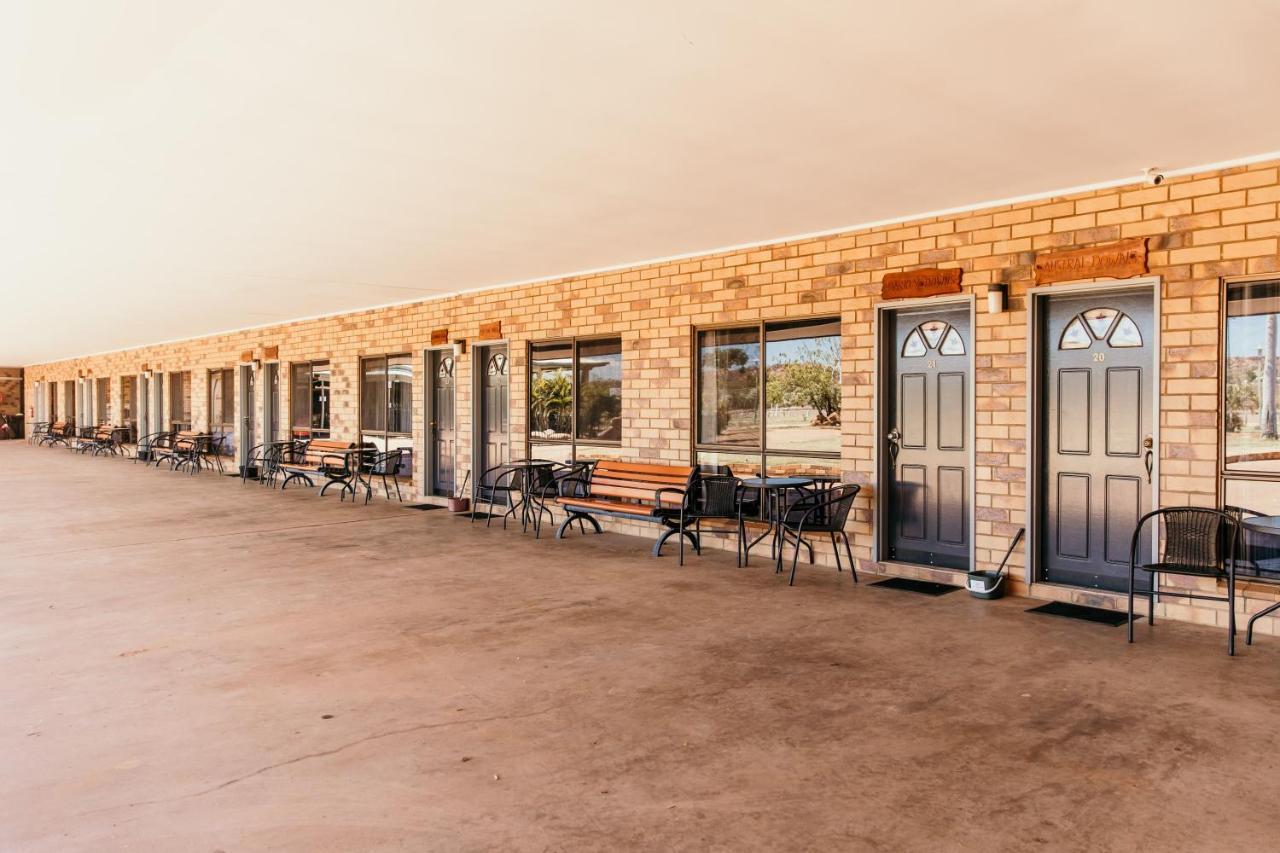Abacus Motel Mount Isa Buitenkant foto