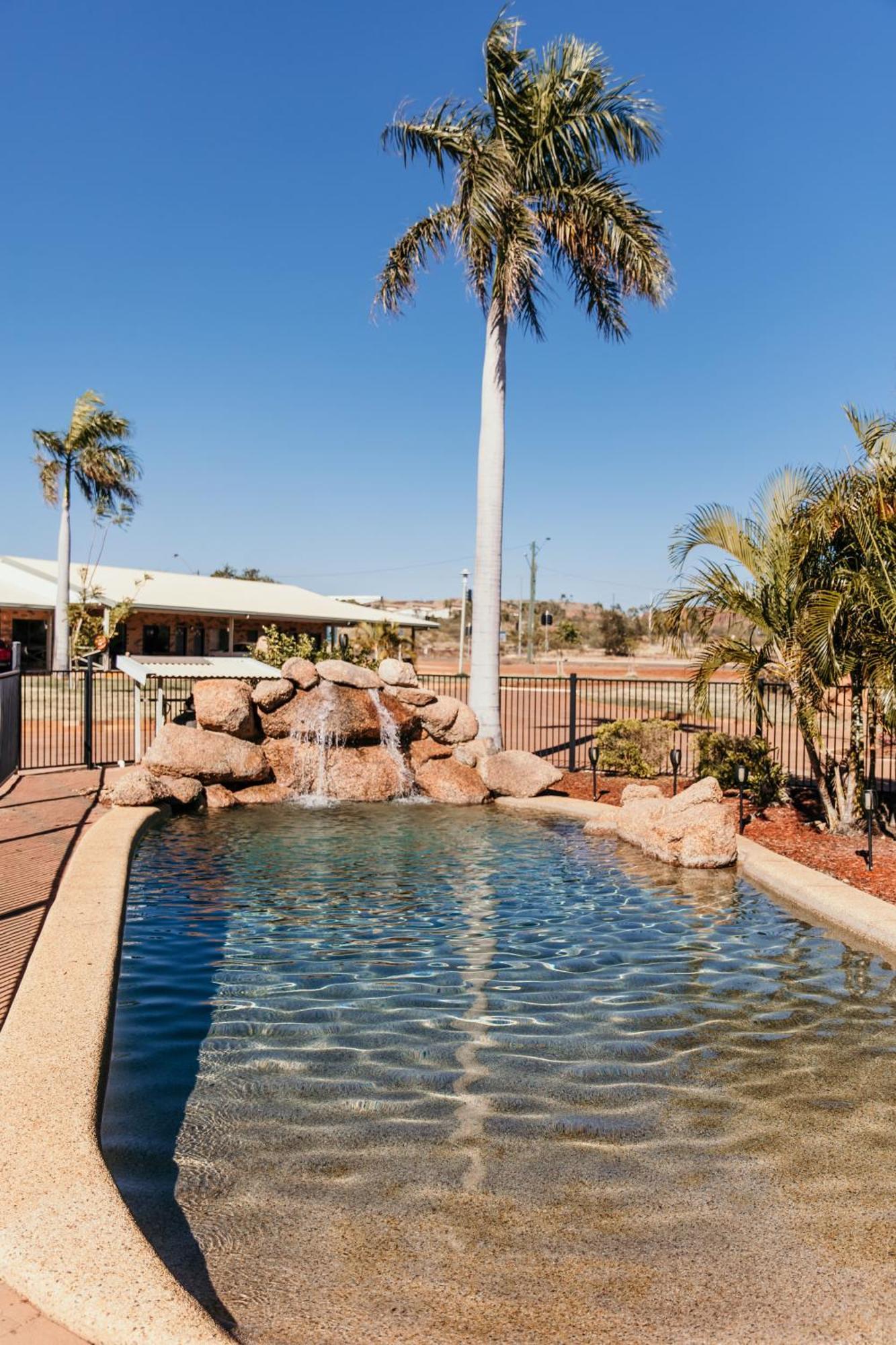 Abacus Motel Mount Isa Buitenkant foto