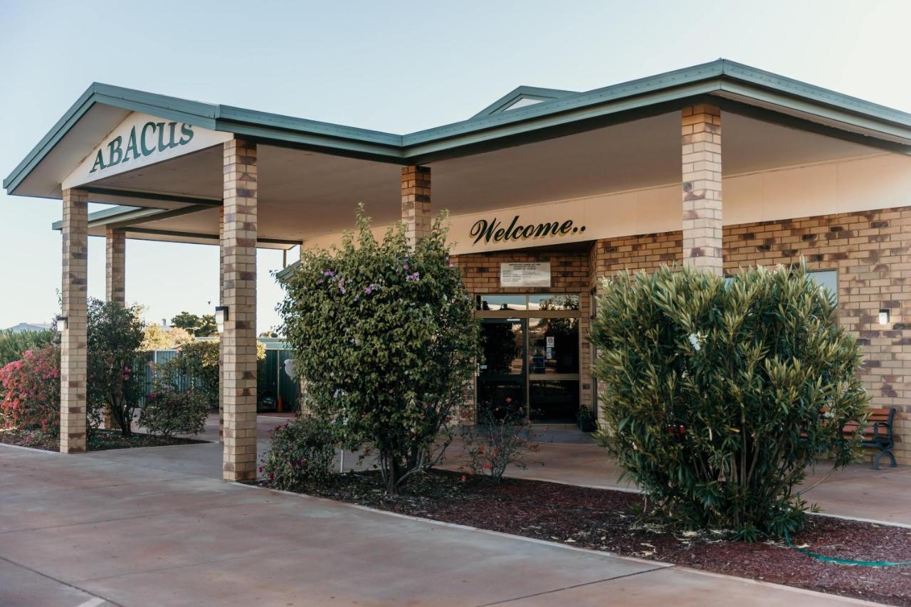 Abacus Motel Mount Isa Buitenkant foto